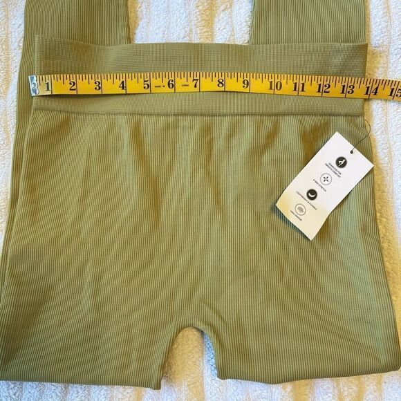 AVOCADO Seamless Ribbed Lightweight Green Leggings.Size M/L - Picture 10 of 10